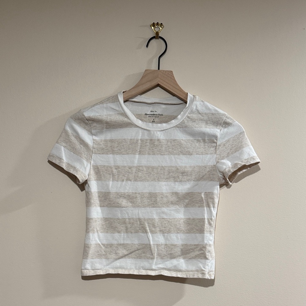 Abercrombie &‎ Fitch Beige Striped Baby Tee Size Small